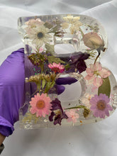 Load image into Gallery viewer, Monogram B