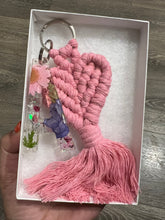 Load image into Gallery viewer, Macrame Key Chains