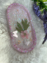 Load image into Gallery viewer, Resin Trinket Dish